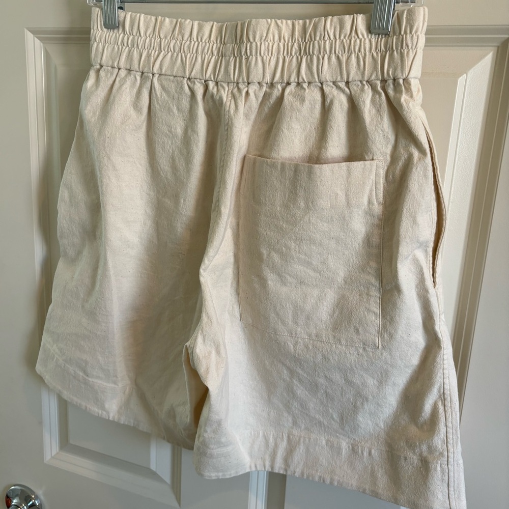 COS Drawstring Linen Shorts - Picture 2 of 4